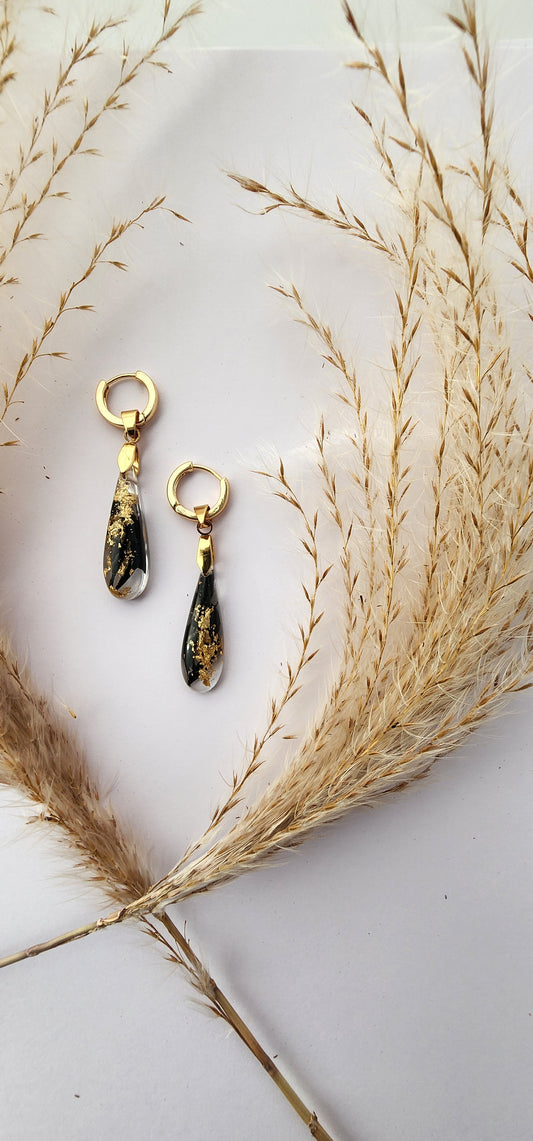 Med Tear Drop- Black and Gold Collection ✨️