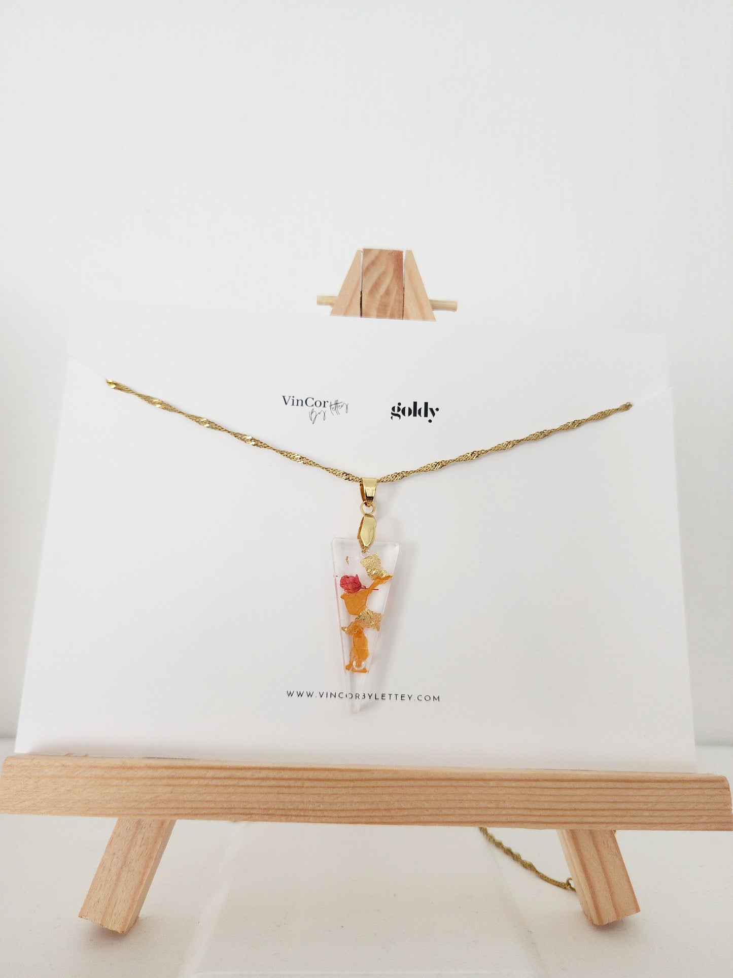 Phenox- GOLDY Dried Flower Pendant