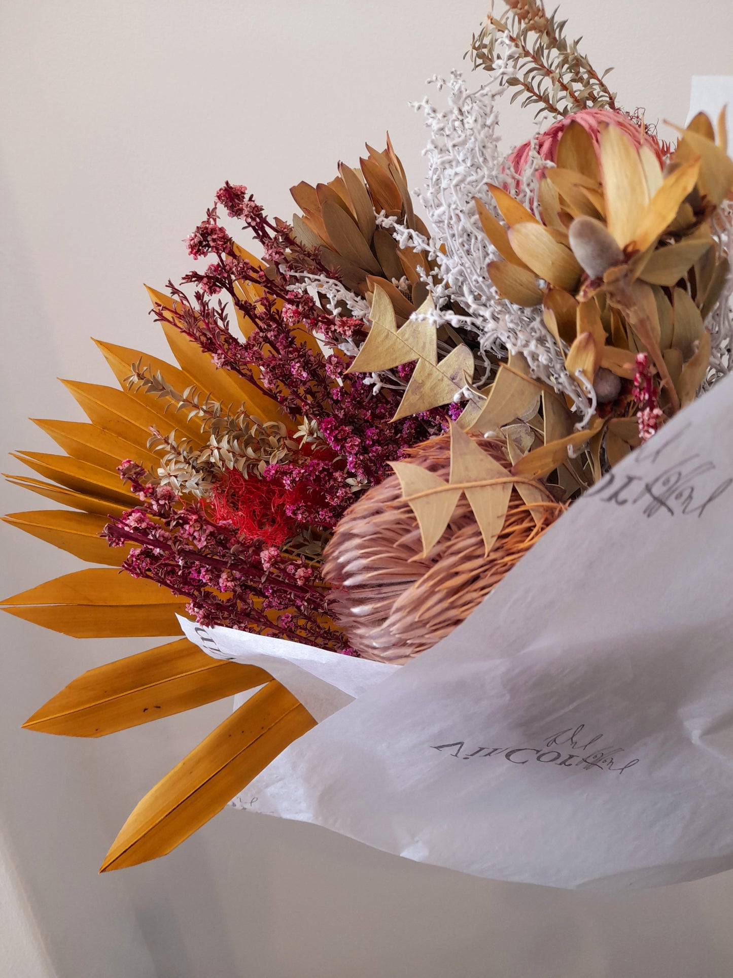 Dried flower bouquet